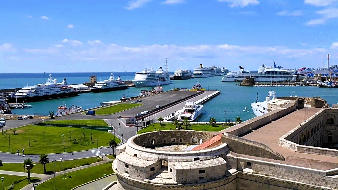 Fiumicino Airport to Civitavecchia Cruise Port private transfer