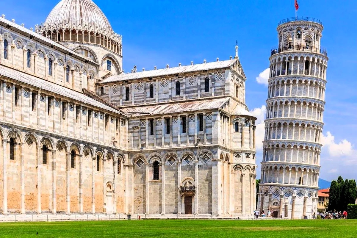 Rome to Pisa private transfer