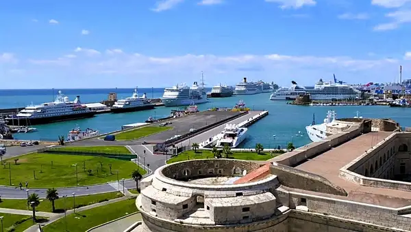 Fiumicino Airport ↔ Civitavecchia